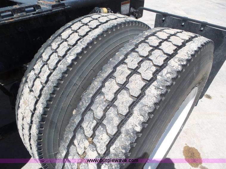 image for item L6829 2003 Sterling A9500 semi truck