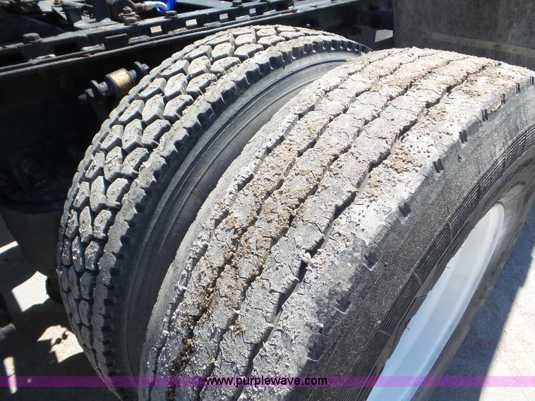 image for item L6829 2003 Sterling A9500 semi truck