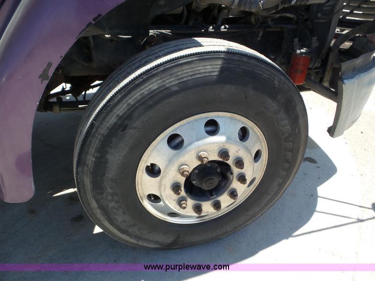 image for item L6829 2003 Sterling A9500 semi truck