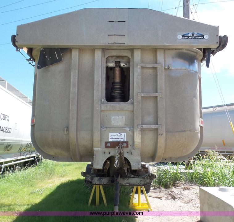 image for item L6830 1974 Fruehauf end dump trailer