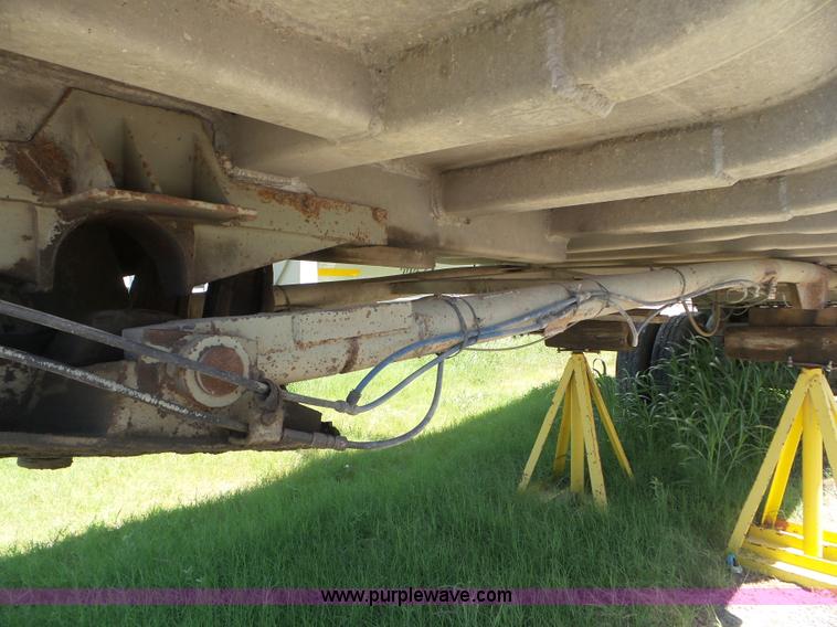 image for item L6830 1974 Fruehauf end dump trailer