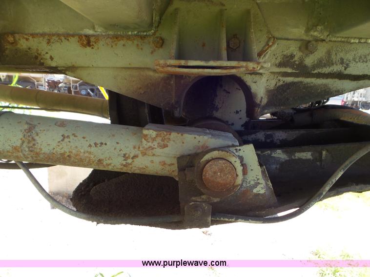 image for item L6830 1974 Fruehauf end dump trailer