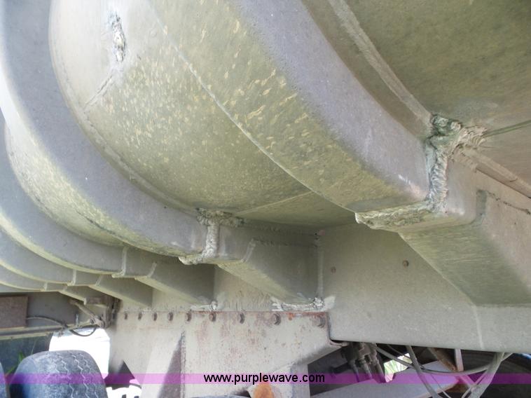 image for item L6830 1974 Fruehauf end dump trailer