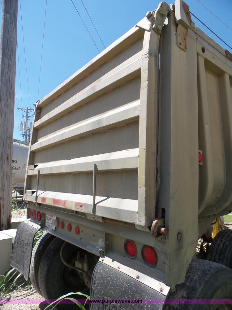 image for item L6830 1974 Fruehauf end dump trailer