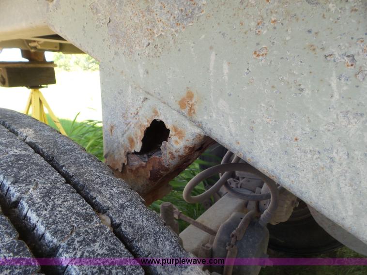 image for item L6830 1974 Fruehauf end dump trailer