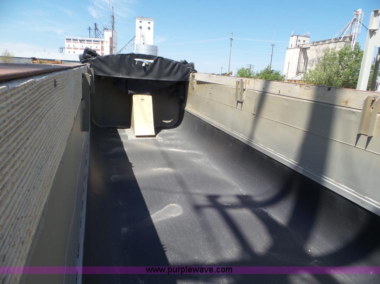 image for item L6830 1974 Fruehauf end dump trailer