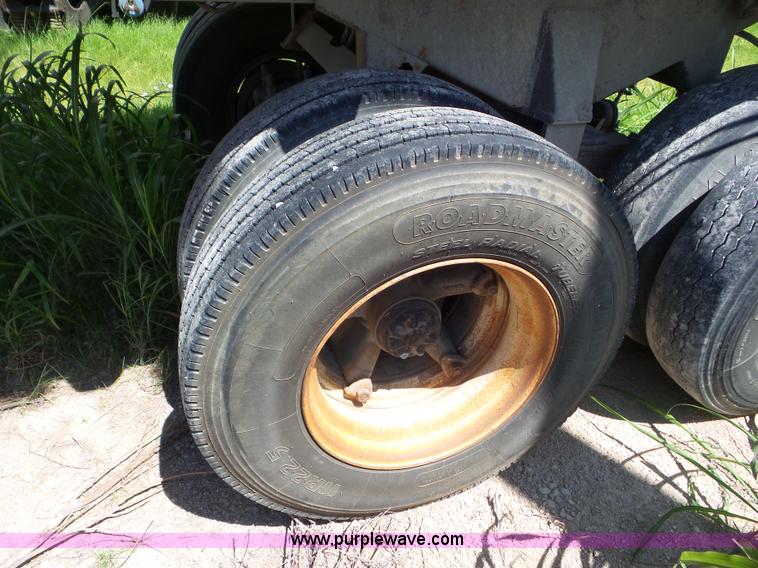 image for item L6830 1974 Fruehauf end dump trailer