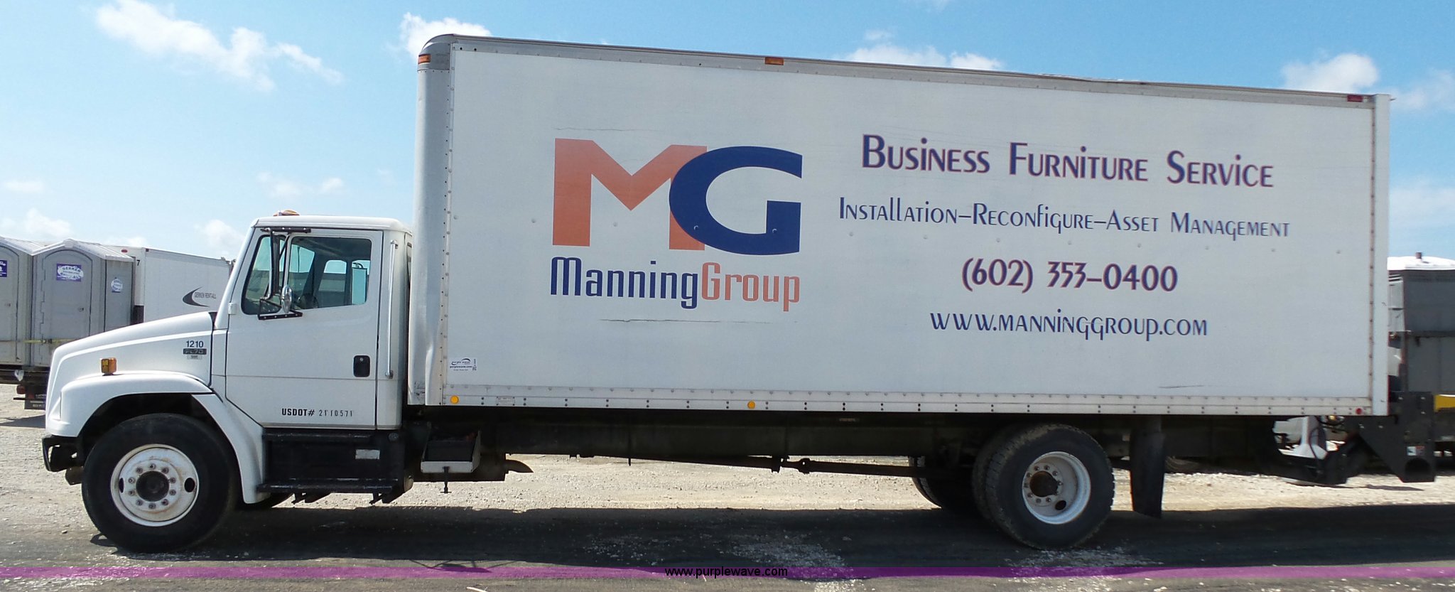 1998 Freightliner Fl70 Box Truck In Paola Ks Item K5323 Sold Purple Wave