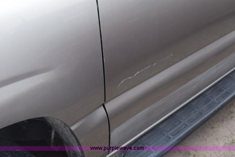 image for item K2883 2002 Chevrolet Tahoe SUV