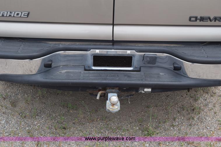 image for item K2883 2002 Chevrolet Tahoe SUV