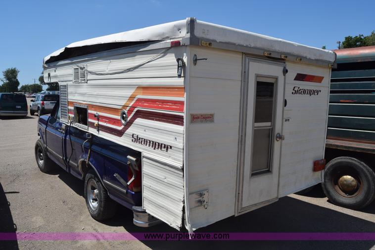 image for item K2884 1995 Ford F150 pickup truck