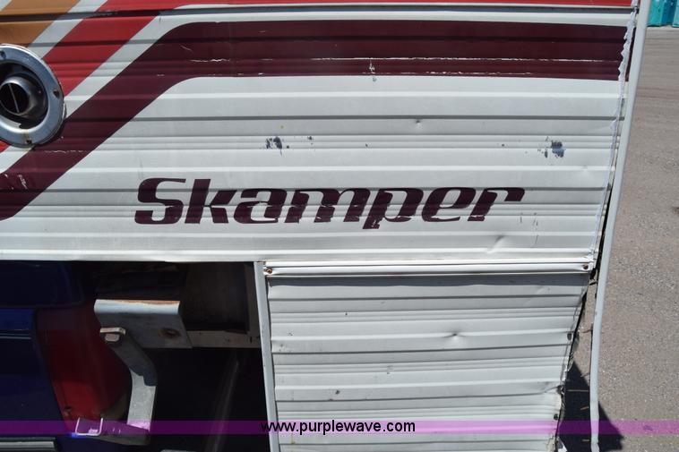 image for item K2884 1995 Ford F150 pickup truck