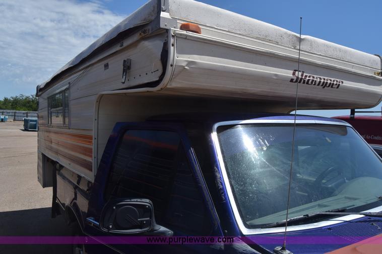 image for item K2884 1995 Ford F150 pickup truck