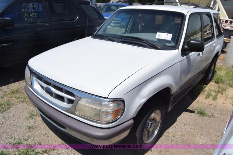 image for item K2885 1997 Ford Explorer SUV