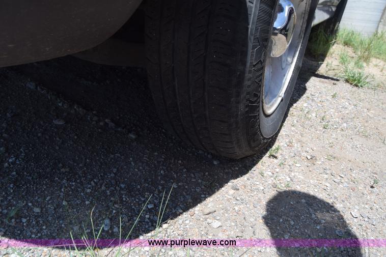 image for item K2885 1997 Ford Explorer SUV