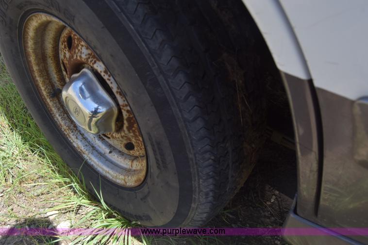 image for item K2885 1997 Ford Explorer SUV