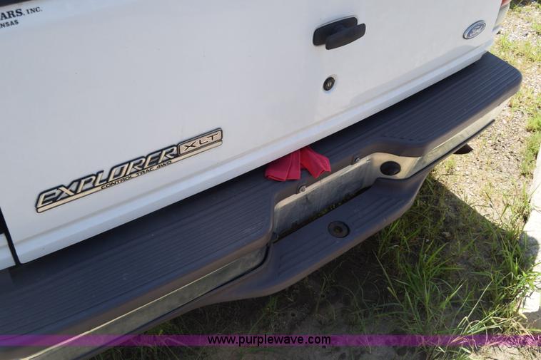 image for item K2885 1997 Ford Explorer SUV