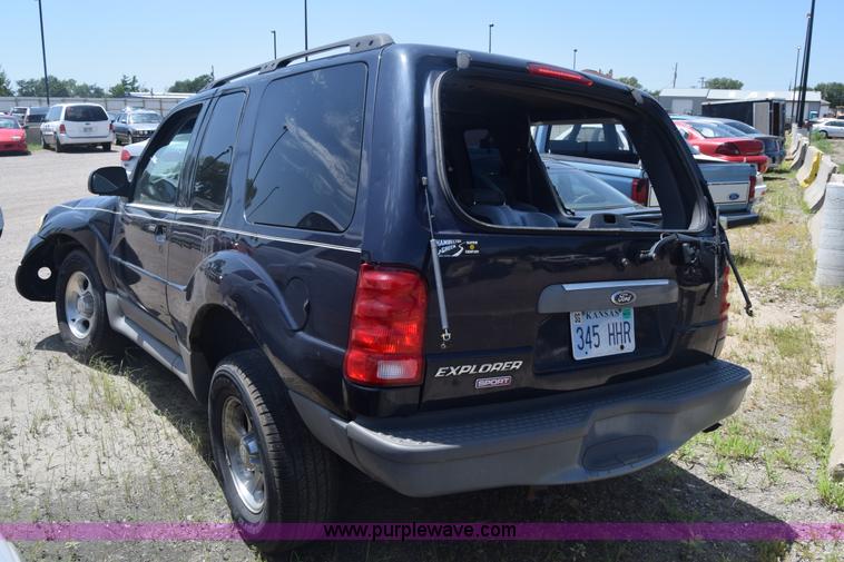 image for item K2889 2001 Ford Explorer SUV