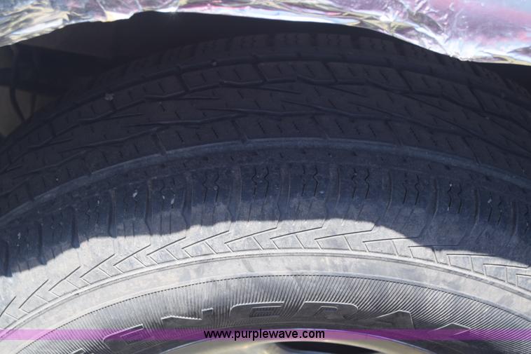 image for item K2890 2004 GMC Sierra 1500 Ext. Cab pickup truck