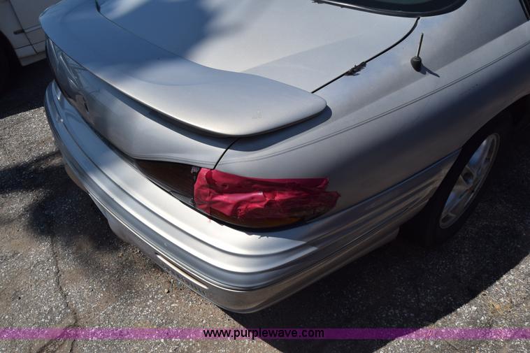 image for item K2900 1998 Pontiac Bonneville