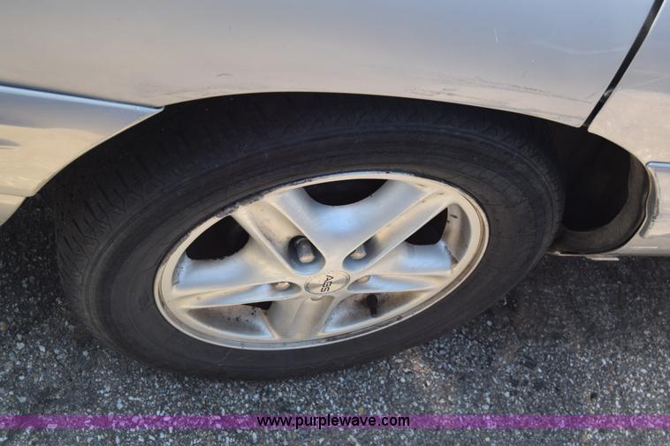 image for item K2900 1998 Pontiac Bonneville