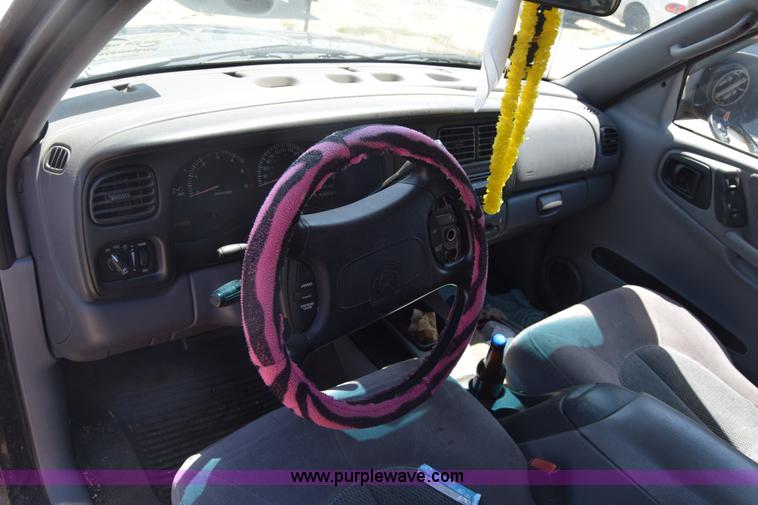 image for item K2904 1999 Dodge Durango SUV