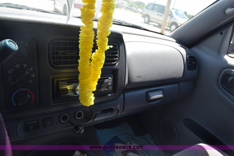 image for item K2904 1999 Dodge Durango SUV