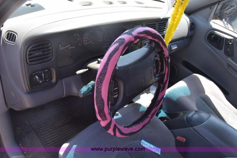 image for item K2904 1999 Dodge Durango SUV