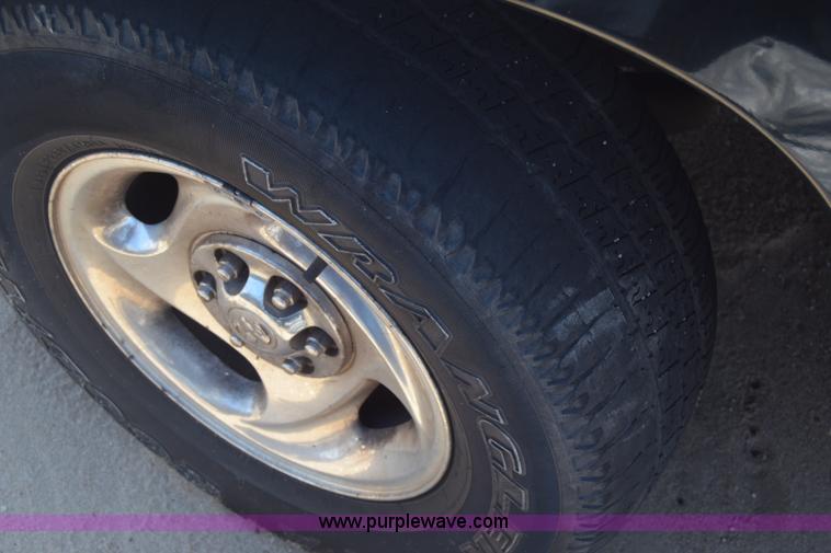 image for item K2904 1999 Dodge Durango SUV