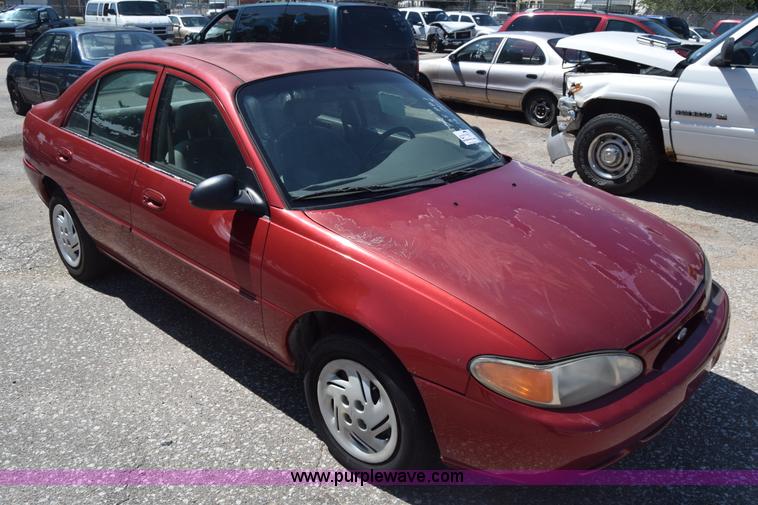 image for item K2905 2000 Ford Escort