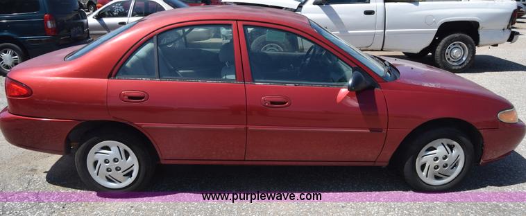 image for item K2905 2000 Ford Escort