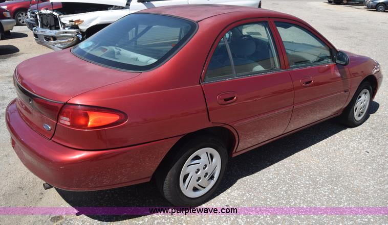 image for item K2905 2000 Ford Escort