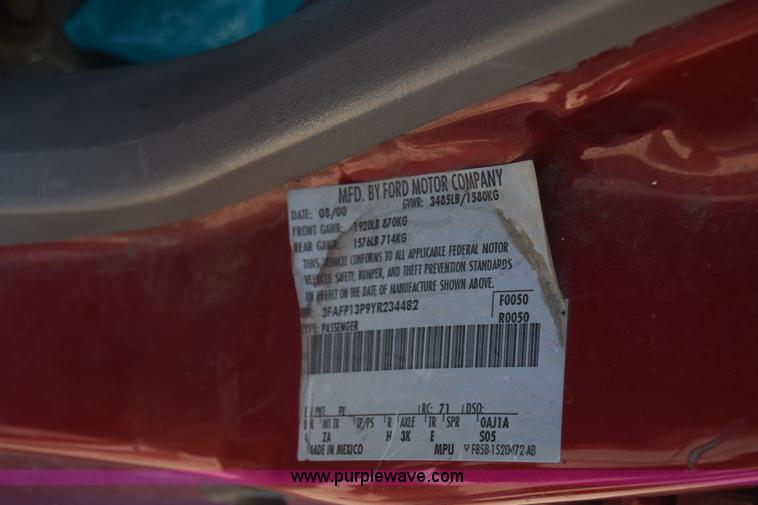 image for item K2905 2000 Ford Escort