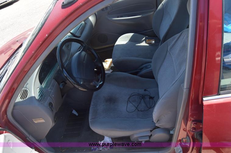 image for item K2905 2000 Ford Escort