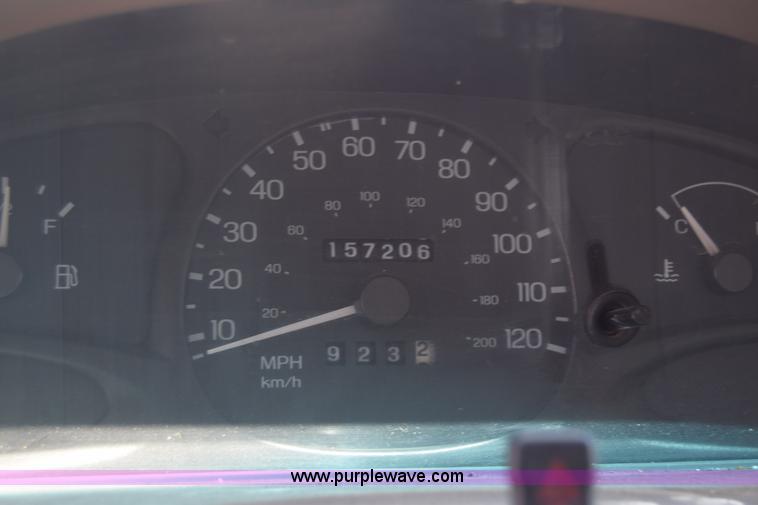 image for item K2905 2000 Ford Escort