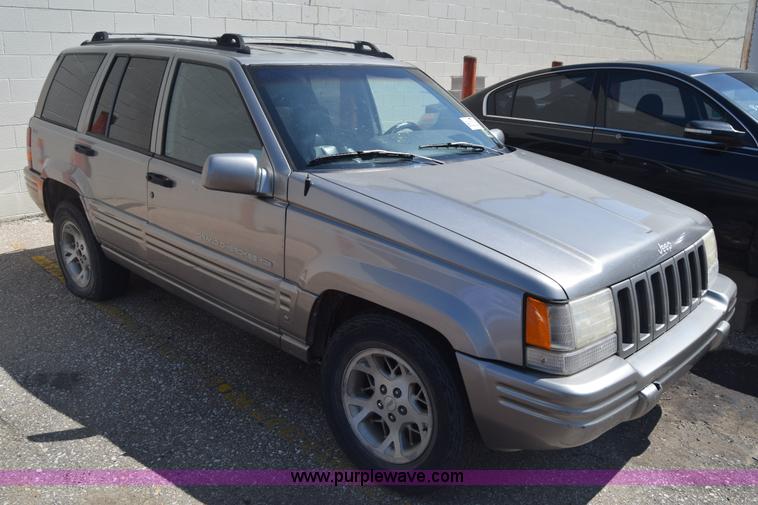 image for item K2908 1997 Jeep Grand Cherokee SUV