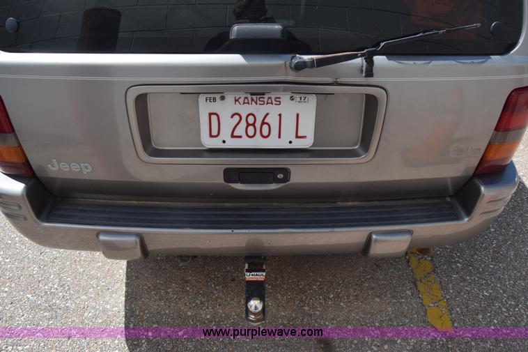 image for item K2908 1997 Jeep Grand Cherokee SUV