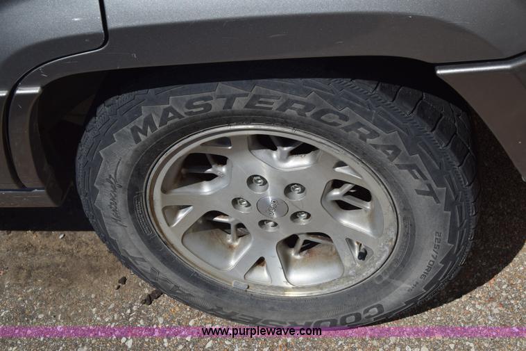 image for item K2908 1997 Jeep Grand Cherokee SUV