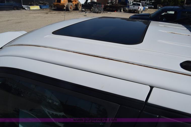 image for item K2911 2000 Ford Explorer SUV