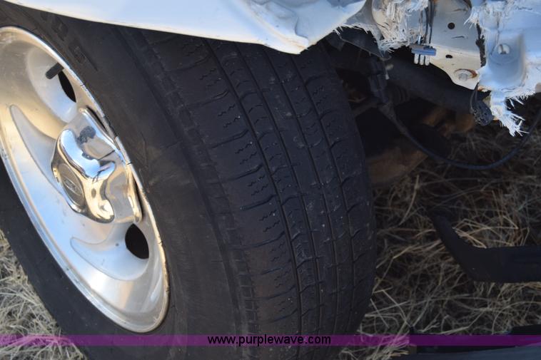 image for item K2911 2000 Ford Explorer SUV