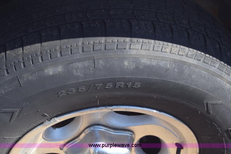 image for item K2911 2000 Ford Explorer SUV