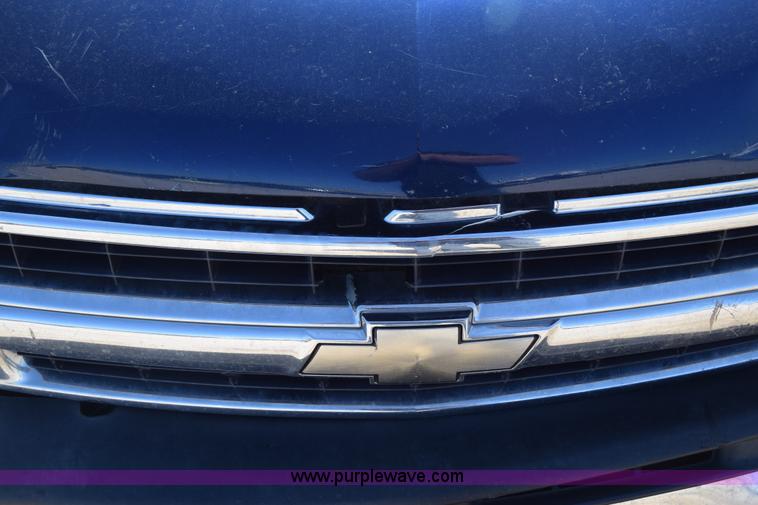 image for item K2912 2002 Chevrolet Suburban 1500 SUV