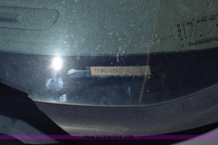 image for item K2913 2002 Mazda 626