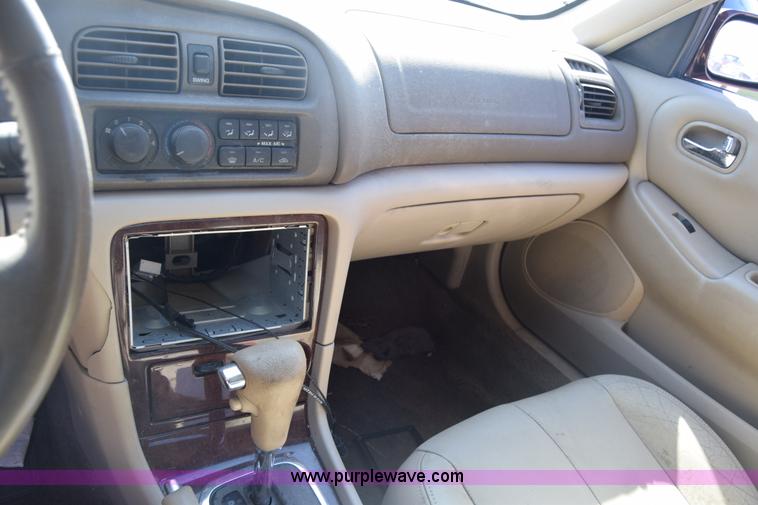 image for item K2913 2002 Mazda 626