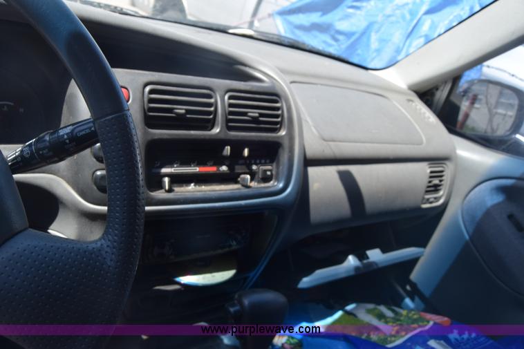 image for item K2917 2001 Chevrolet Tracker SUV