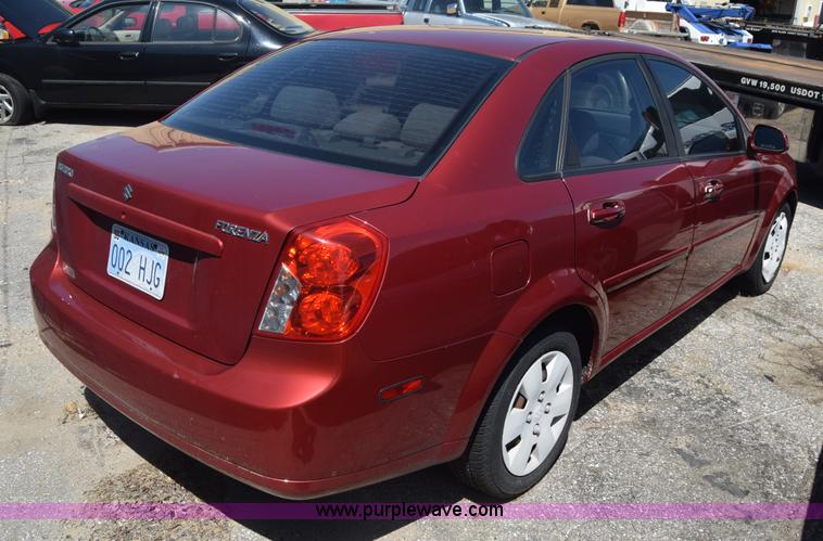 image for item K2918 2007 Suzuki Forenza