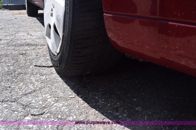 image for item K2918 2007 Suzuki Forenza