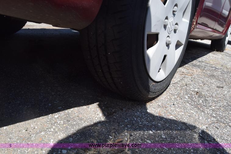 image for item K2918 2007 Suzuki Forenza