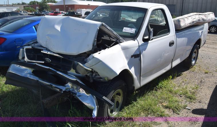 image for item K2921 1997 Ford F150 pickup truck