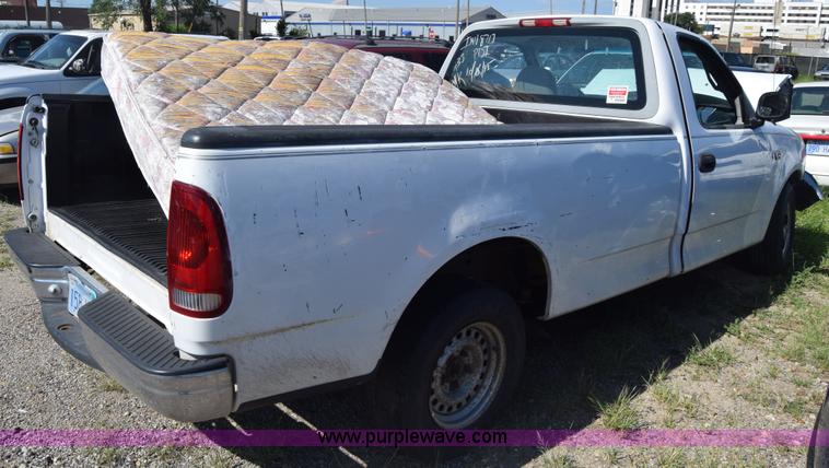 image for item K2921 1997 Ford F150 pickup truck